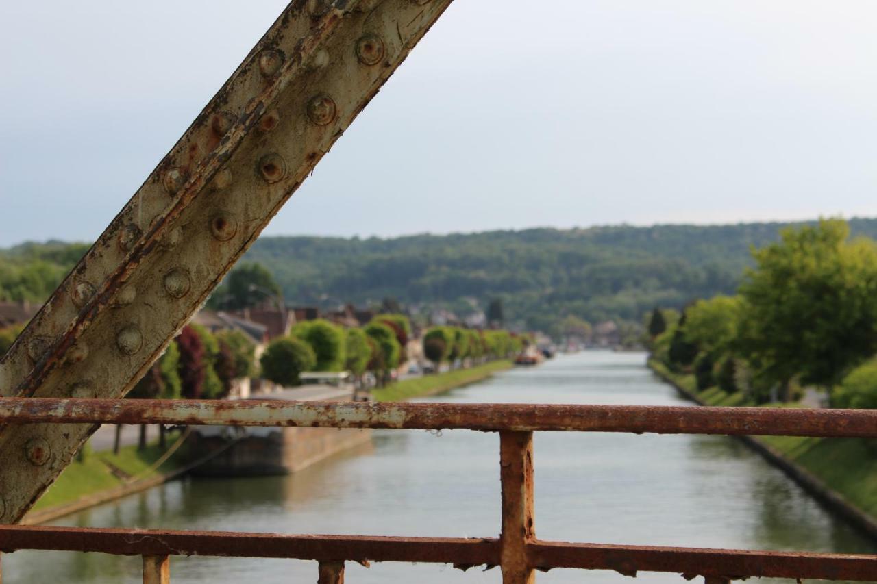Bateau Entre Lille Et Paris Bed & Breakfast Thourotte Bagian luar foto